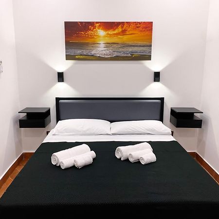 Aliva Room Lt Палермо Екстер'єр фото