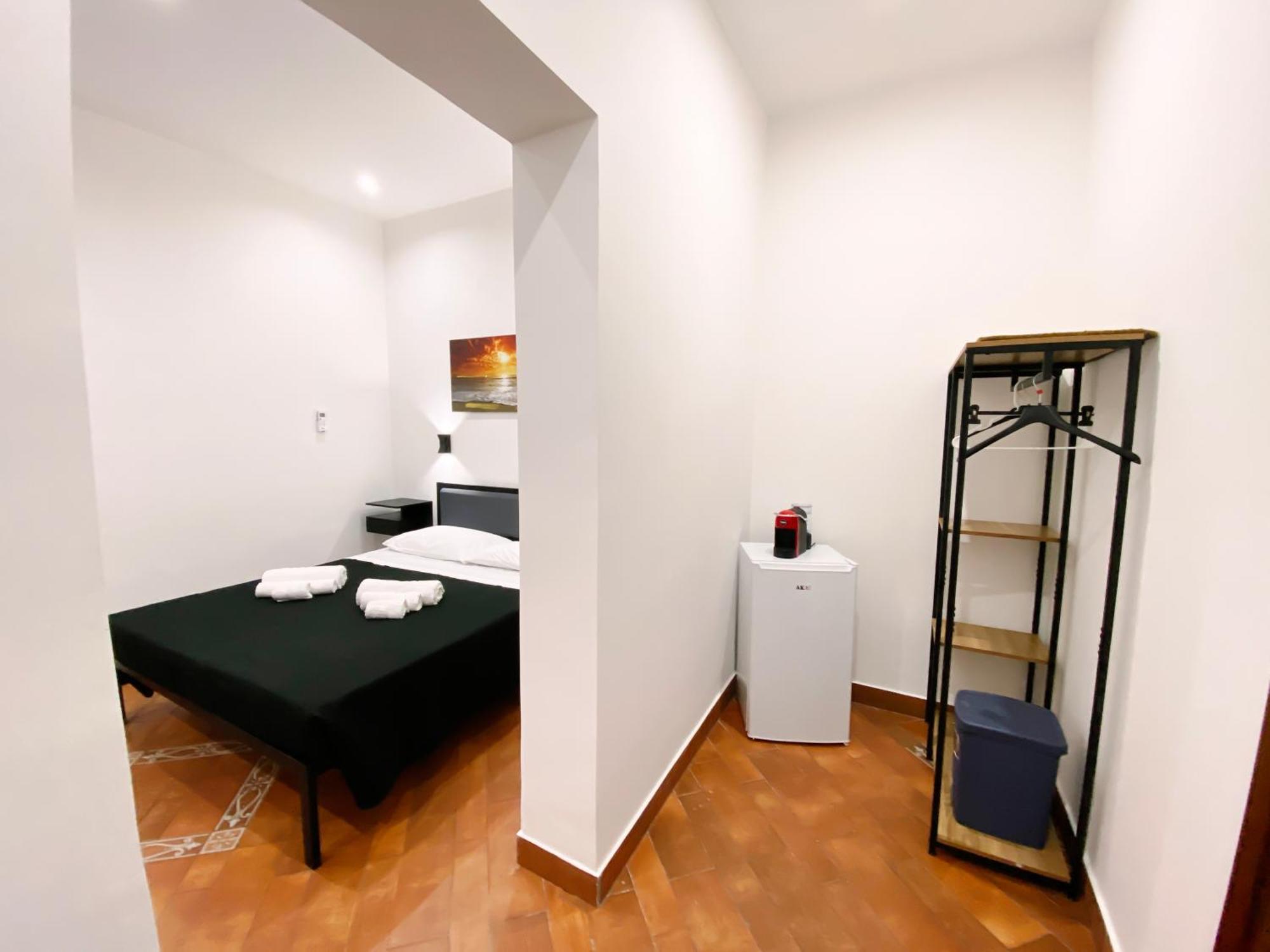 Aliva Room Lt Палермо Екстер'єр фото